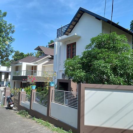 טריואנדרום Eka Homes 3Bhdk Villa מראה חיצוני תמונה