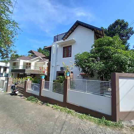 טריואנדרום Eka Homes 3Bhdk Villa מראה חיצוני תמונה