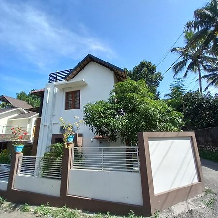 טריואנדרום Eka Homes 3Bhdk Villa מראה חיצוני תמונה