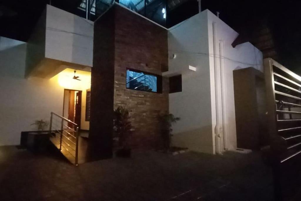 טריואנדרום Eka Homes 3Bhdk Villa מראה חיצוני תמונה